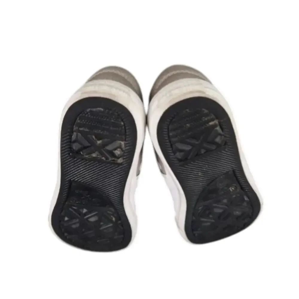 Converse used shoes
